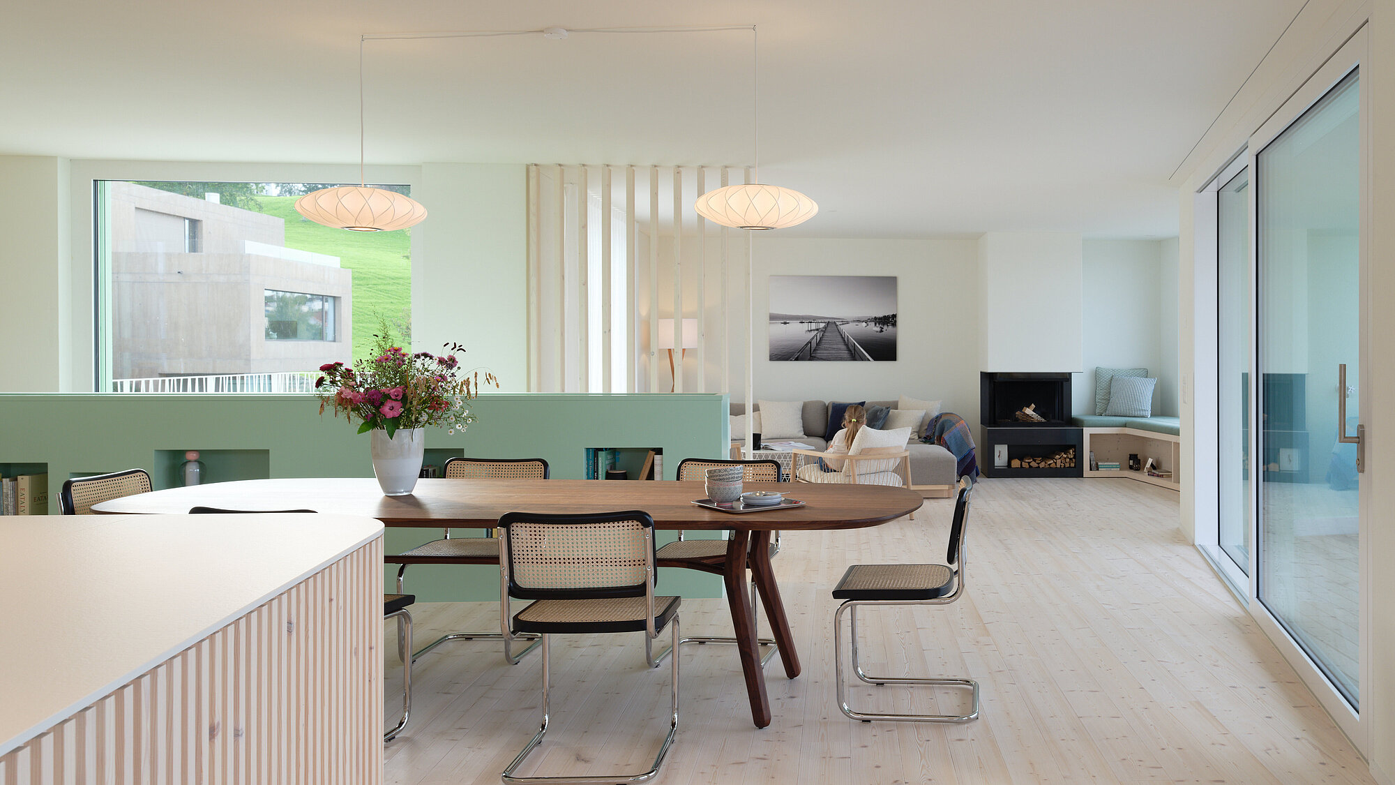 Das Einfamilienhaus ALEA in der Innenansicht, Essbereich