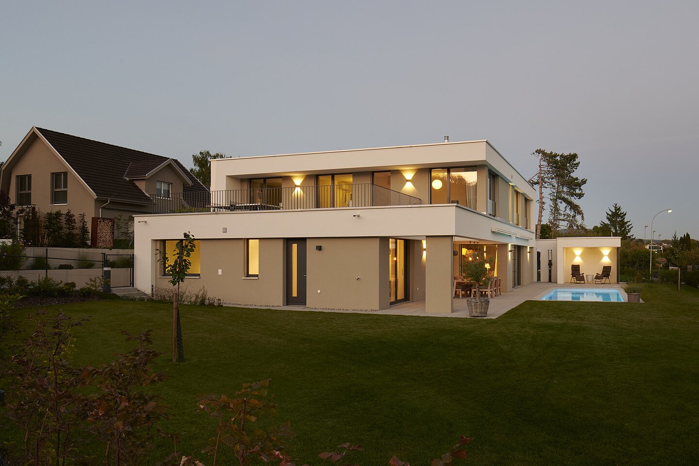 Das Einfamilienhaus VITIS VINIFERA in der Aussenansicht, Garten