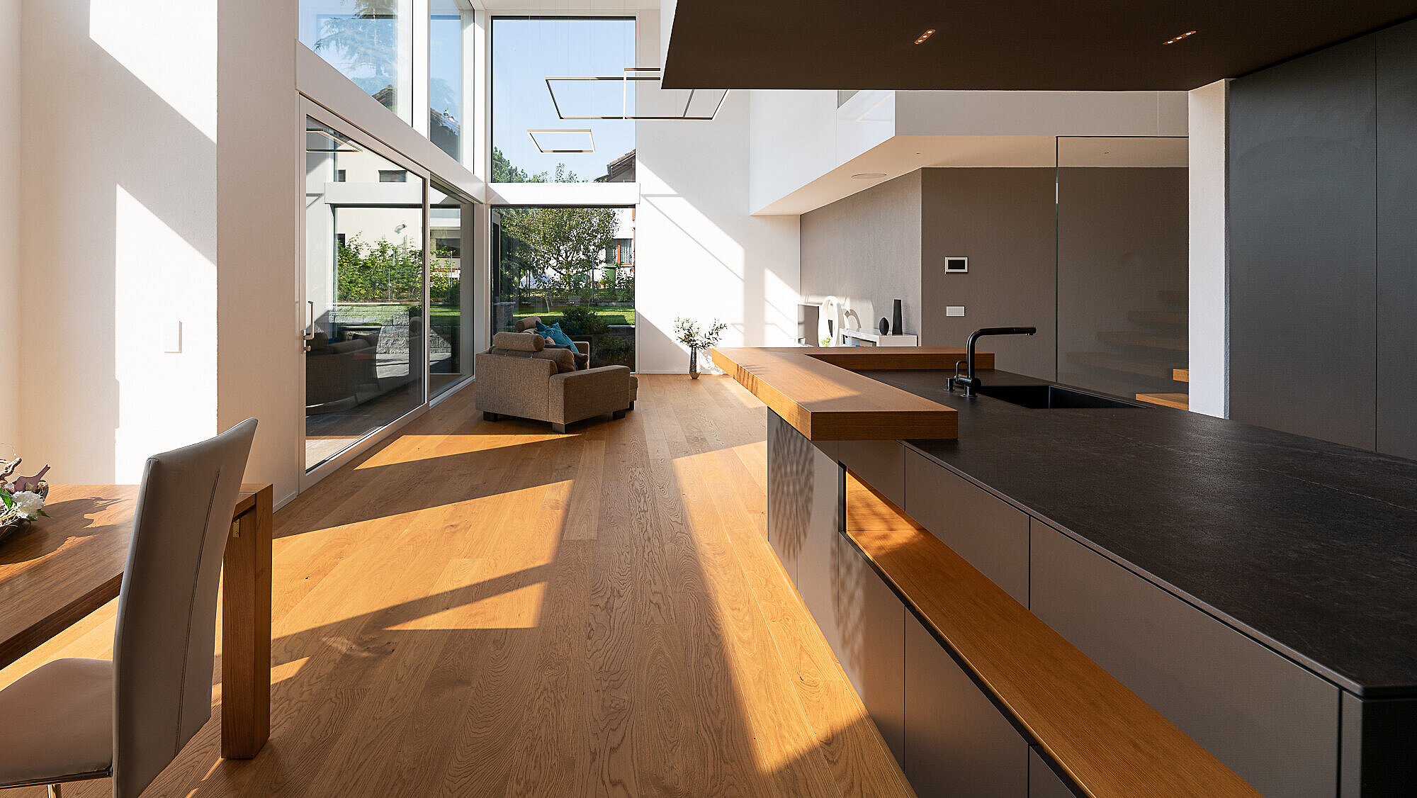 Das Einfamilienhaus TETRIS in der Aussenansicht, Küche