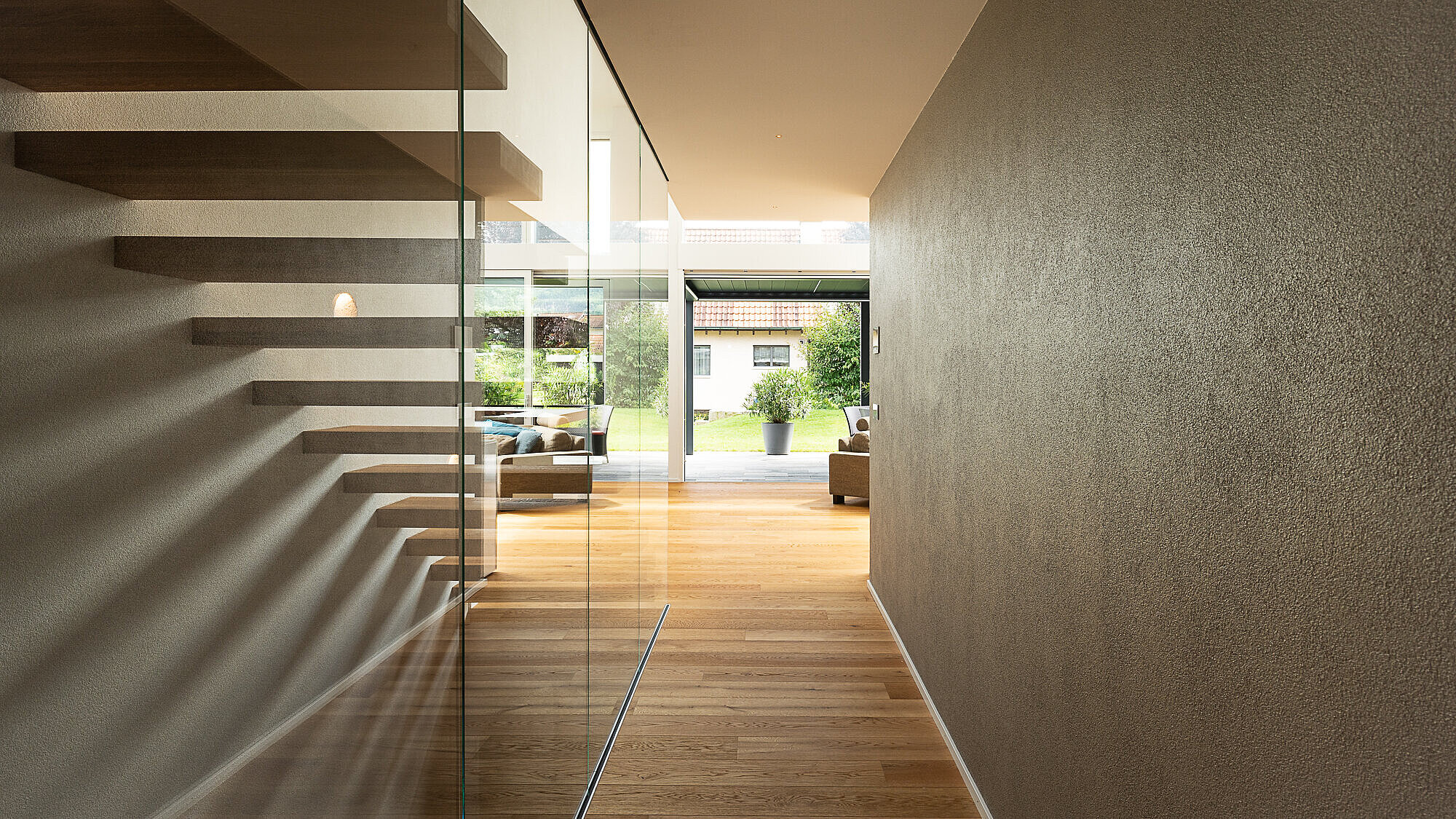 Das Einfamilienhaus TETRIS in der Aussenansicht, Treppe