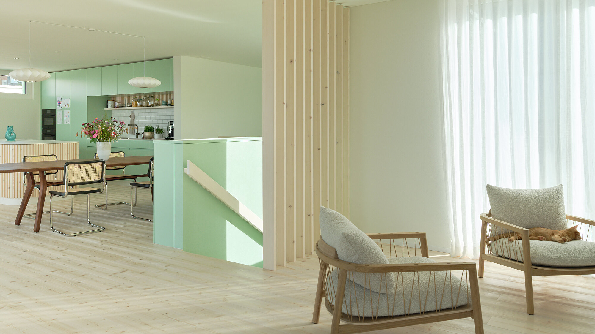 Das Einfamilienhaus ALEA in der Innenansicht, Wohnzimmer