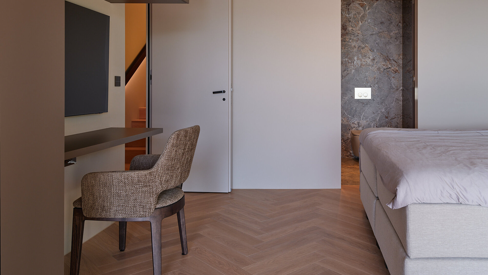 Das Einfamilienhaus MESA in der Innenansicht, Gästezimmer